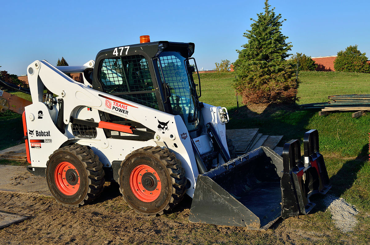 Мини-погрузчик Bobcat S770